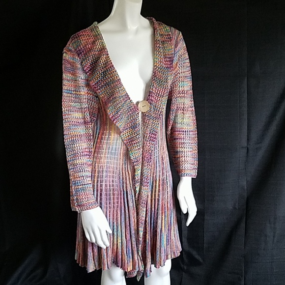 ultimate . Tops - New w/tags - GORGEOUS & Full of color
